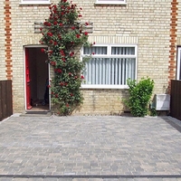 Bradstone Woburn Rumbled - Block Paving - Graphite - 200x134